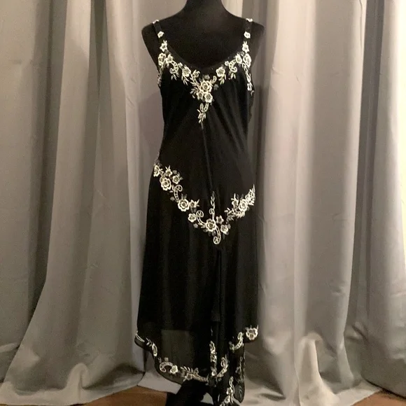 r&m richards beaded dress Sleeveless Beaded Midi Dress With 3D Flowers